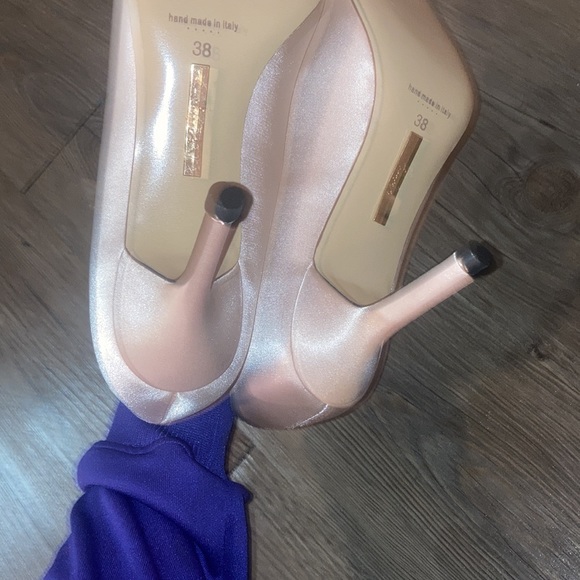 Satin shoes in champagne color, - Picture 4 of 4